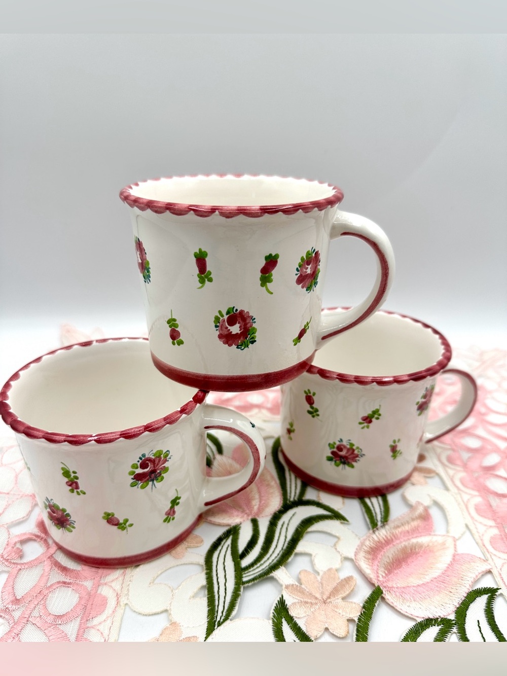 3 Austrian Gmundner Keramik Mugs. Biedermeier pattern. Hand Painted. - Picture 8 of 12